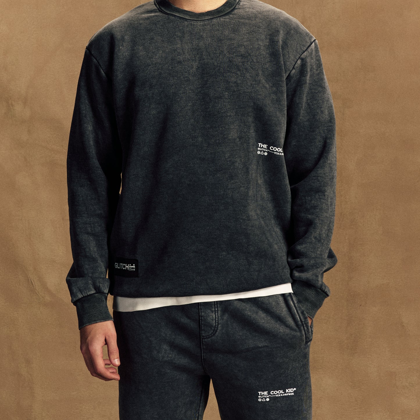 TCK.4 Black Crewneck