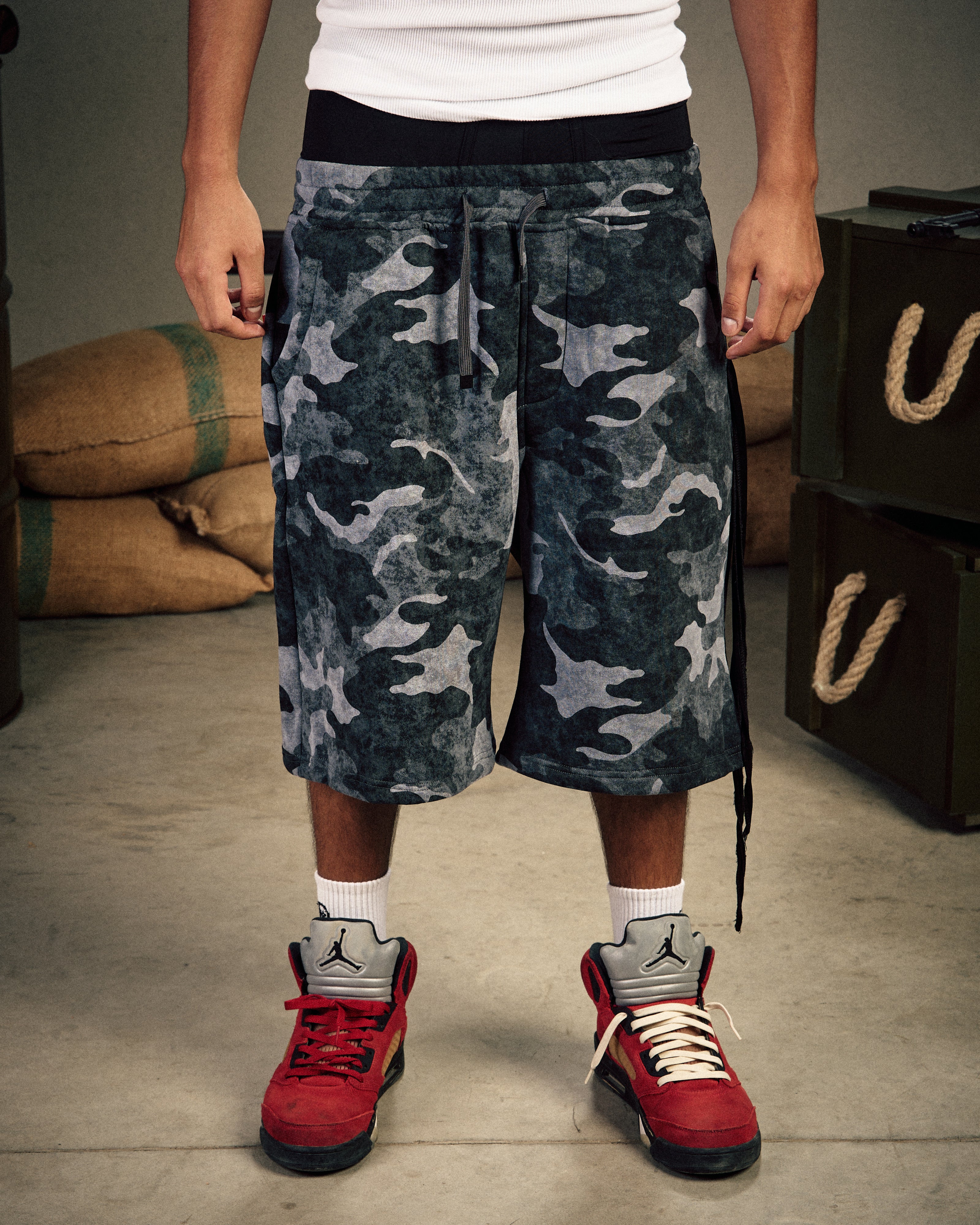 Black Camouflage skater jogger Bermuda shorts